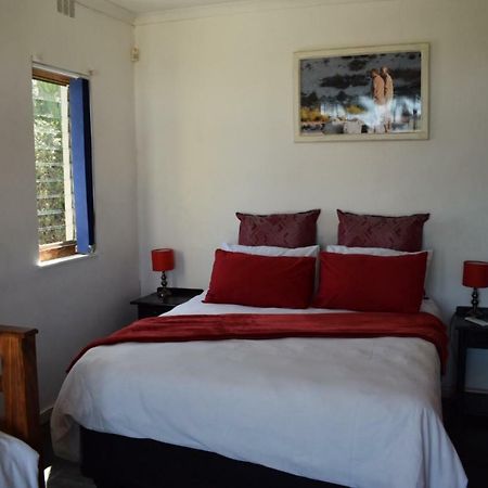 Oudtshoorn Homestay Accommodation Esterno foto