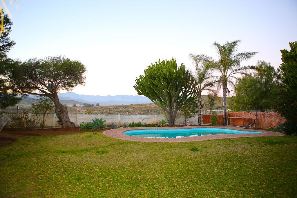 Oudtshoorn Homestay Accommodation Esterno foto