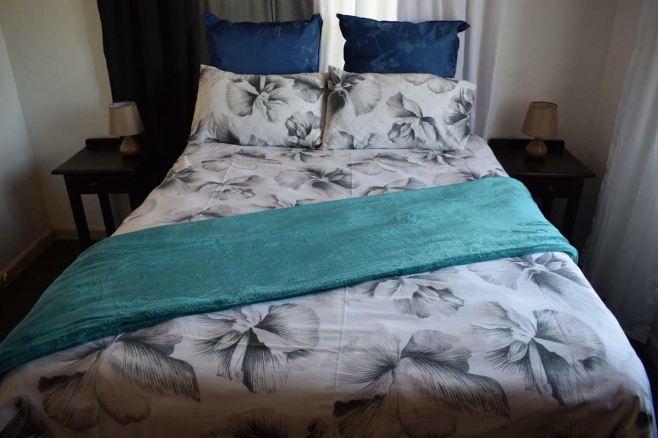 Oudtshoorn Homestay Accommodation Esterno foto